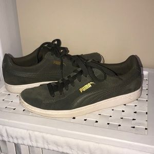 Puma Sneakers